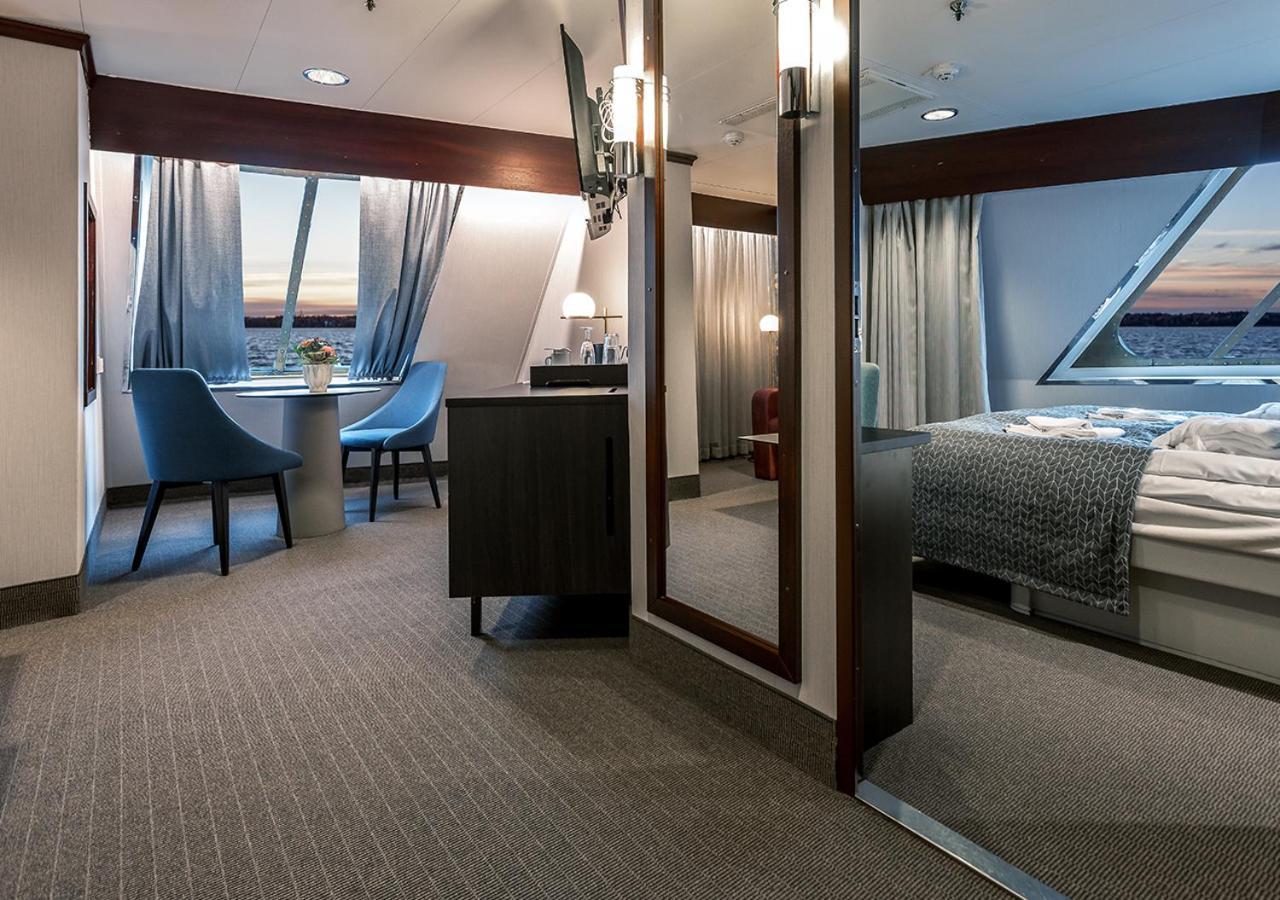 Viking Line Ferry Gabriella - 2-Night Cruise Stockholm-Helsinki-Stockholm 호텔 객실 사진
